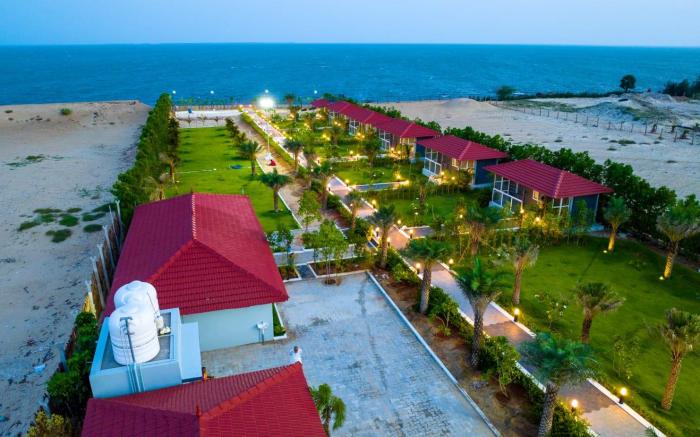Dusk and Dawn Beach Resort