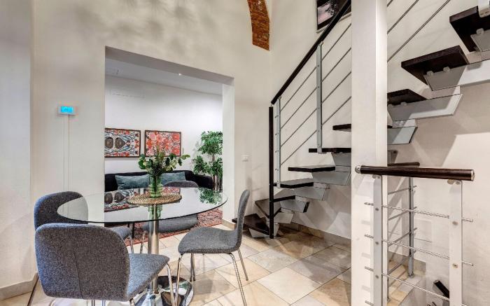 Servi 7A in Firenze with 1 bedrooms and 2 bathrooms