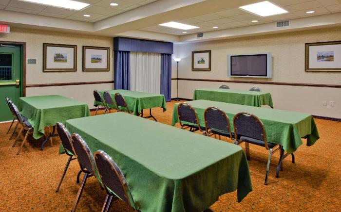 Country Inn & Suites by Radisson, Port Charlotte, FL