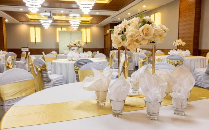 Radisson Hotel & Conference Centre Calgary Airport