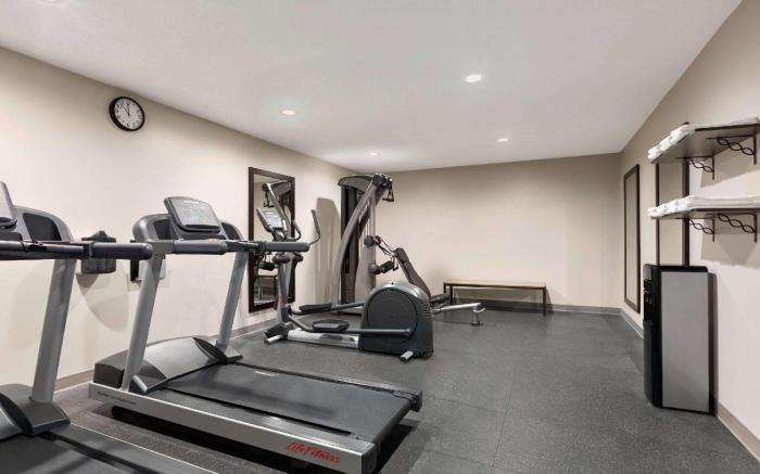 Country Inn & Suites by Radisson, Dahlgren-King George, VA