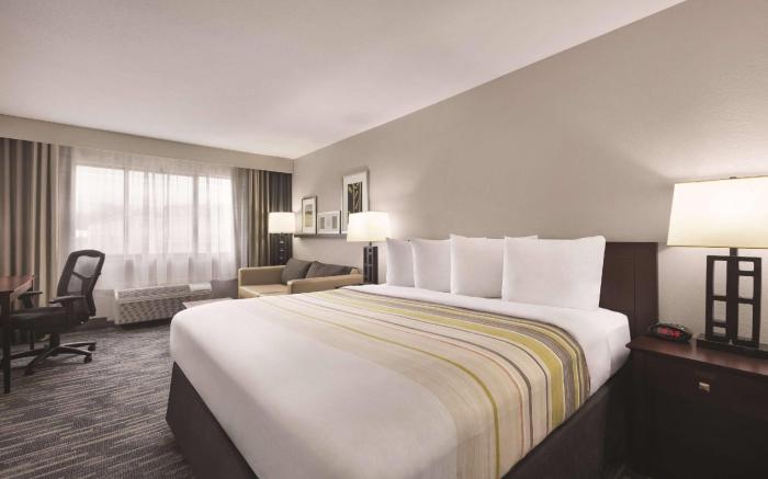 Country Inn & Suites by Radisson, Abingdon, VA