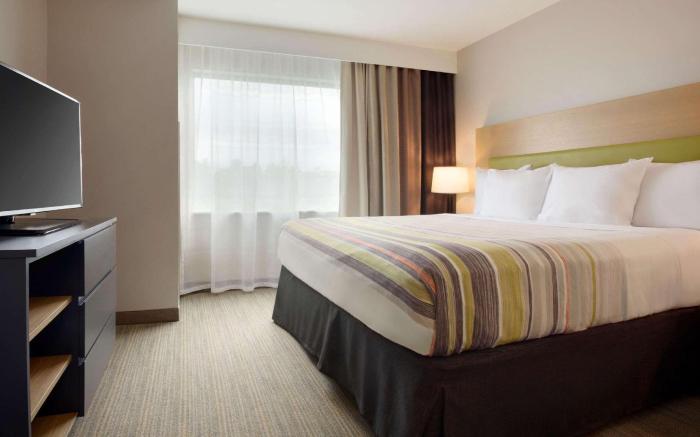 Country Inn & Suites by Radisson Asheville River Arts District