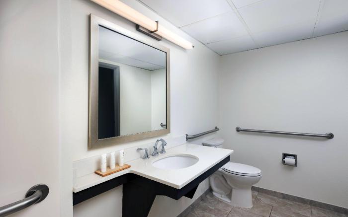 Country Inn & Suites by Radisson Asheville Downtown Tunnel Road