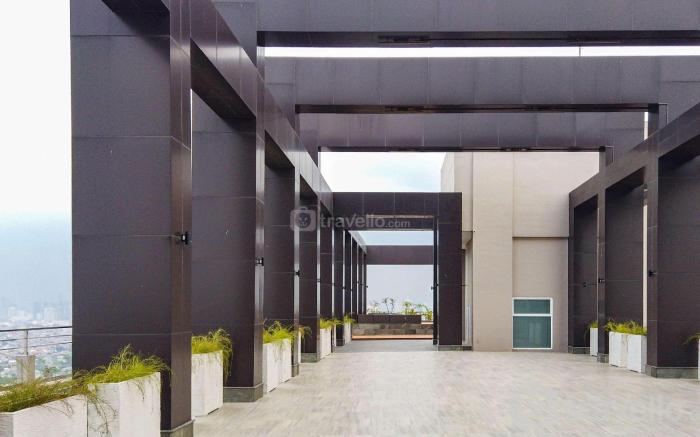 Spacious 2BR Loft Apt Maqna Residence By Travelio