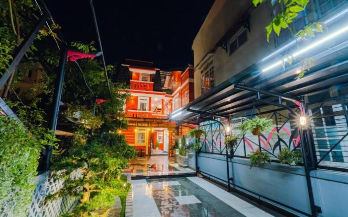 Lovely House