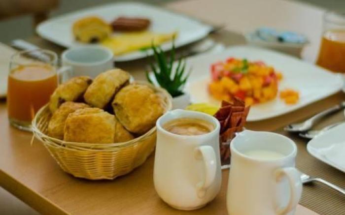 Weston Suites & Hotel