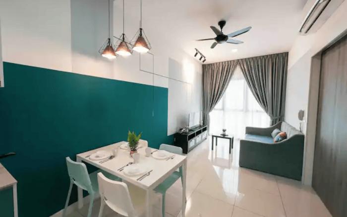 Continew Residence Cozy Home by Guestonic