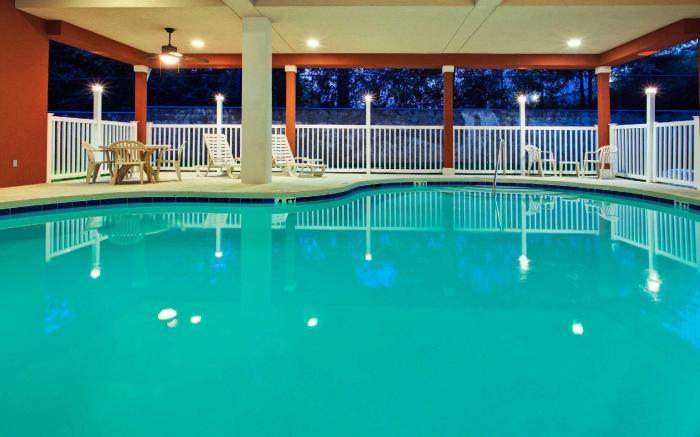 Country Inn & Suites by Radisson, Tallahassee-University Area, FL