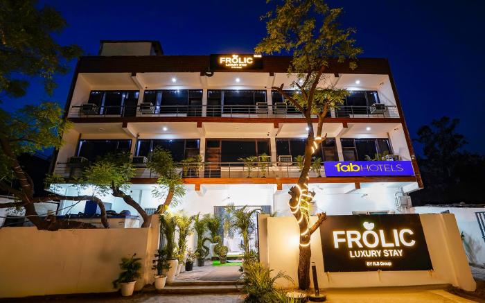 FabHotel Frolic Luxury Stay