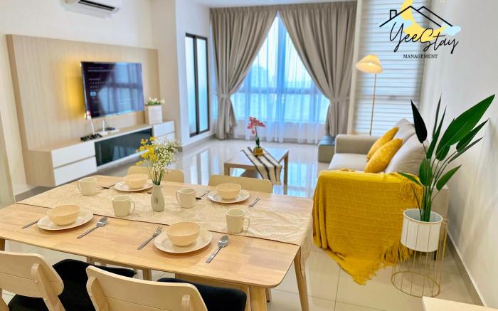 SeaView PoolView CityView BaliResidence Video game 5minJonker