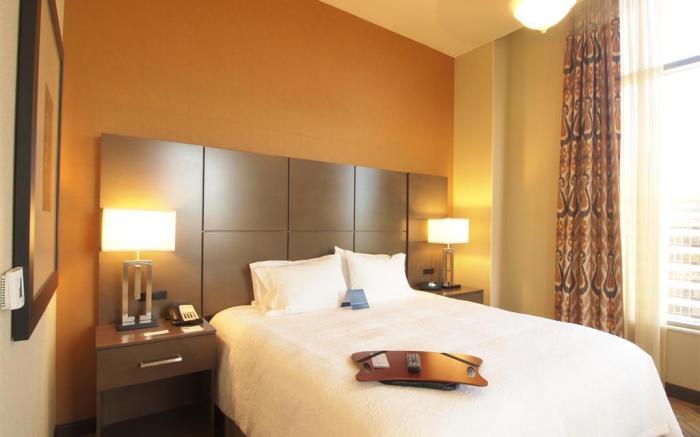Hampton Inn & Suites Austin @ The University/Capitol