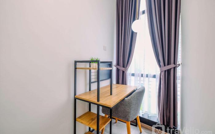 Nice & Enjoy Studio at Sudirman Suites By Travelio
