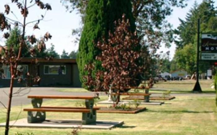 Arbutus Grove Motel