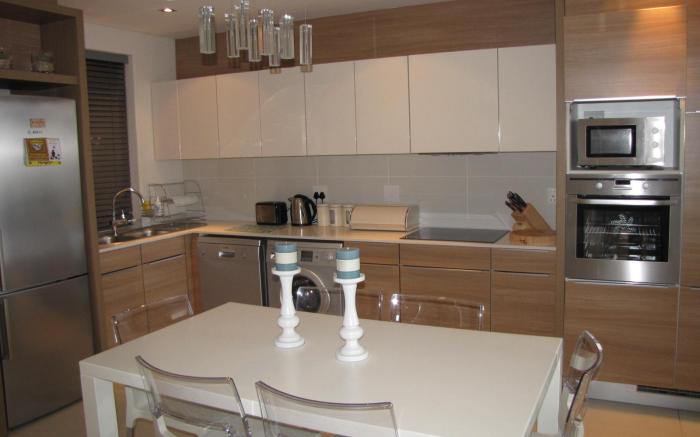 The Residences Crystal Towers