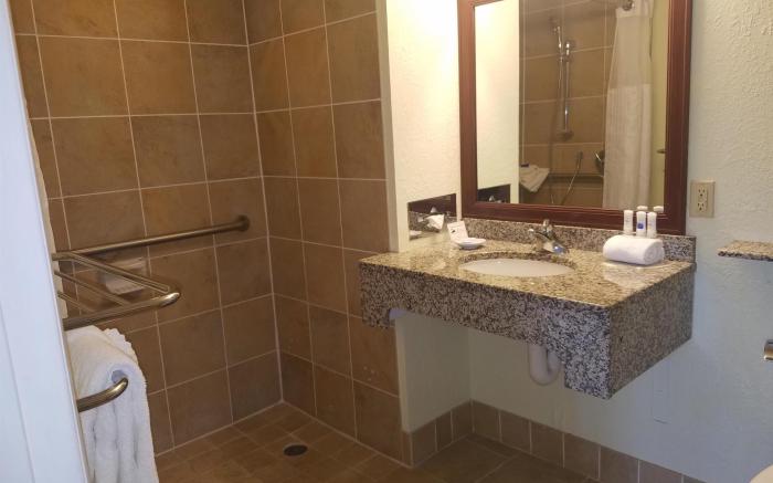 Spark by Hilton Sarasota Siesta Key Gateway