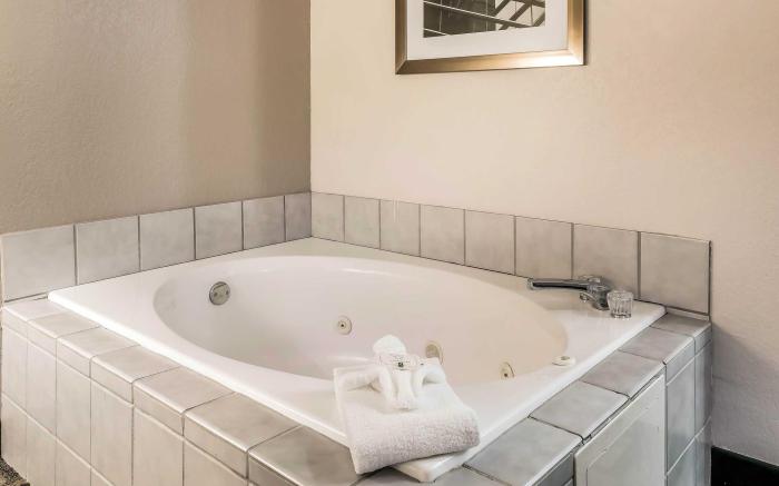 Suburban Studios Mason Hwy 42