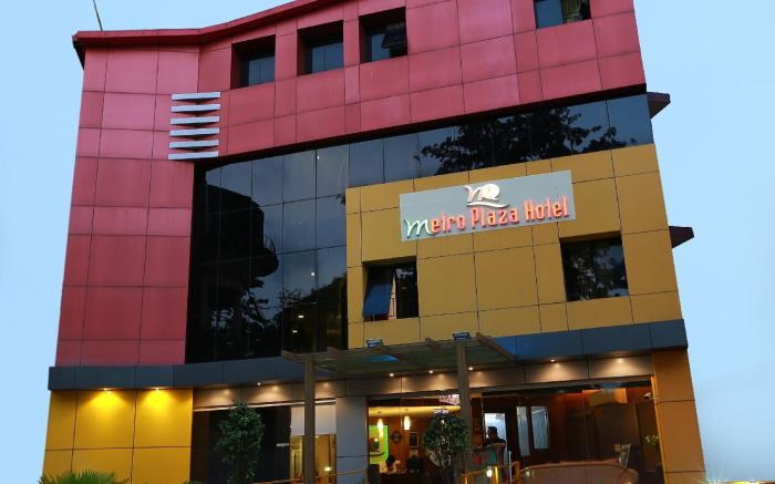 Metro Plaza Hotel by RAK Rooms