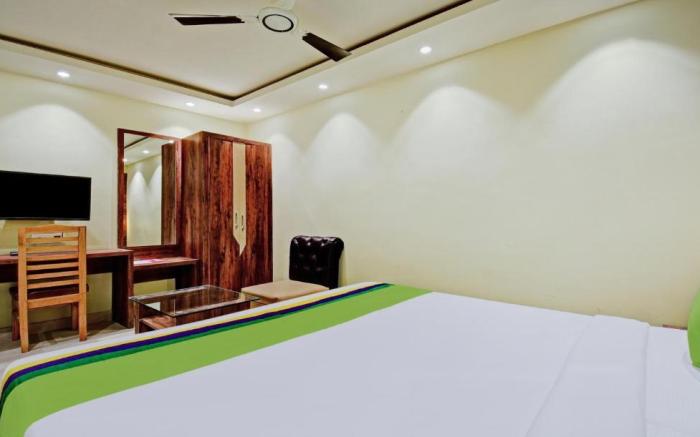 Hotel The Bliss By Bizzgrow Hotels