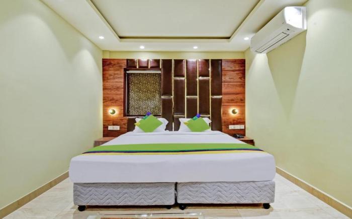Hotel The Bliss By Bizzgrow Hotels