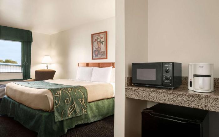 Baymont By Wyndham Buffalo