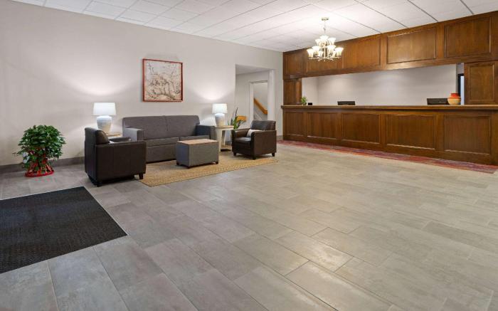 Hawthorn Extended Stay by Wyndham Ellsworth / Bar Harbor