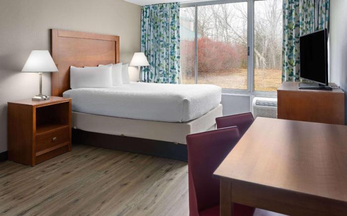 Hawthorn Extended Stay by Wyndham Ellsworth / Bar Harbor