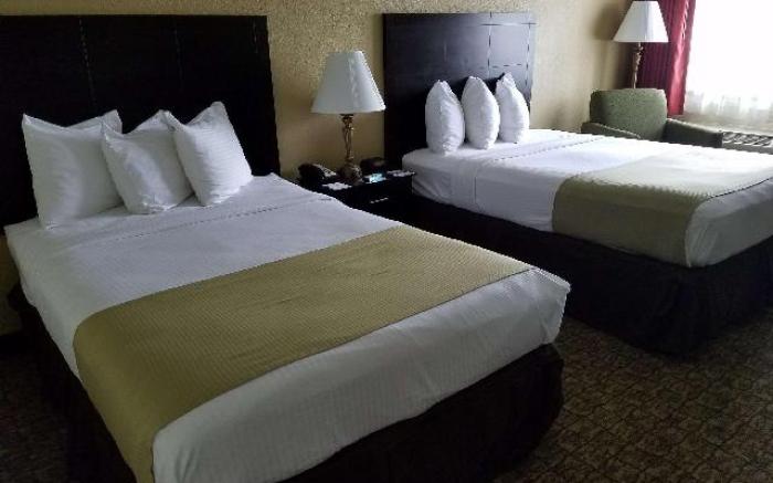 Best Western Crossroads Inn