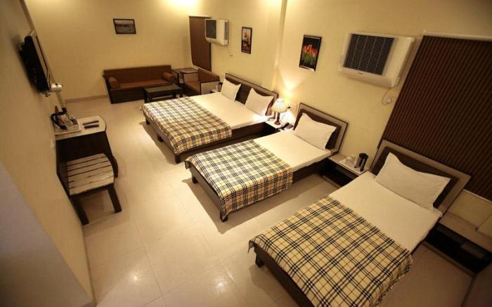 Hotel Sarovar Regency