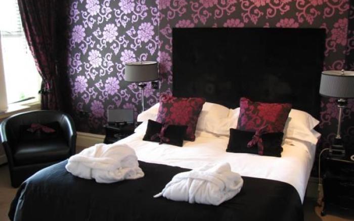 The Townhouse Hotel