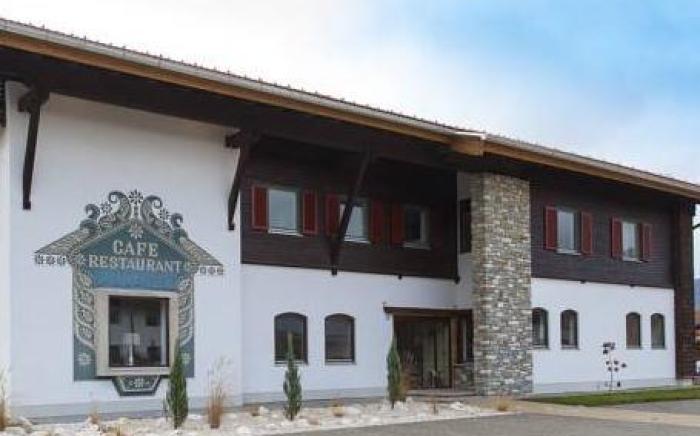 Alpinhotel INzeller