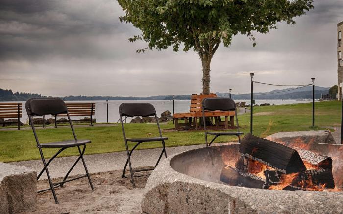 Best Western Plus Silverdale Beach Hotel