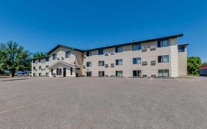 Motel 6 Albert Lea, MN