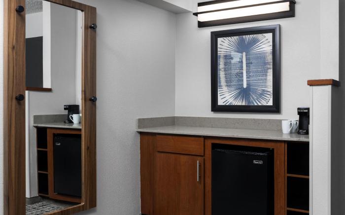 Hyatt Place Detroit Utica