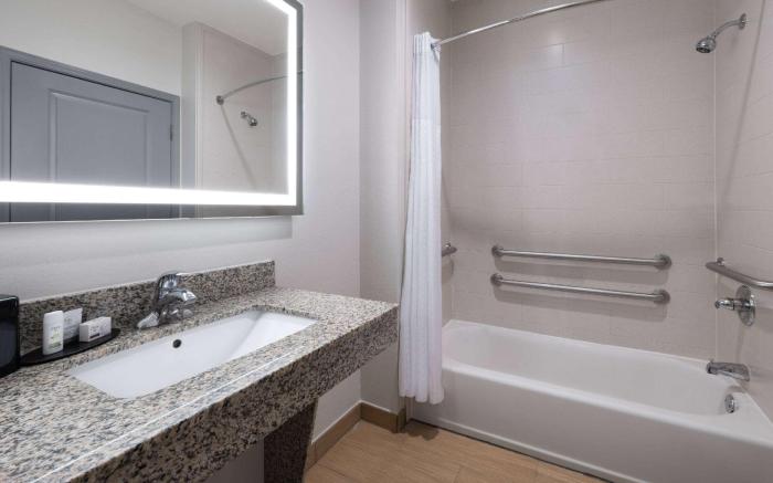 La Quinta Inn & Suites by Wyndham Muskogee