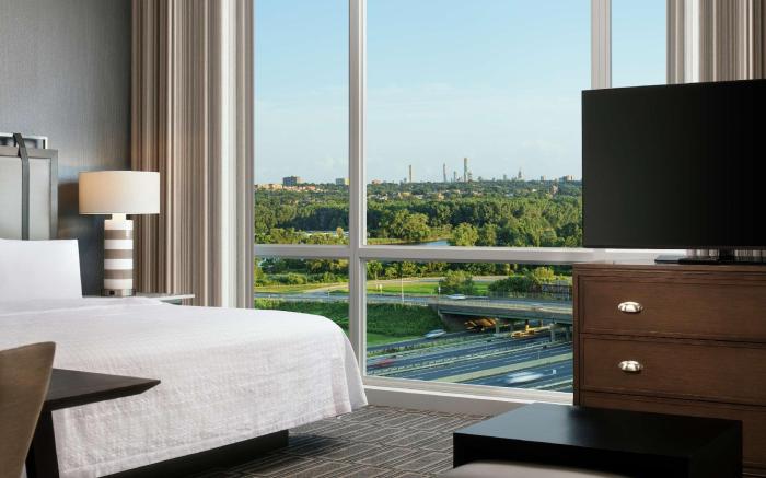 Homewood Suites by Hilton Teaneck Glenpointe