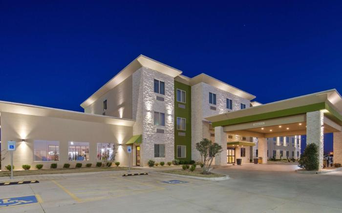 Best Western Lindsay Inn and Suites