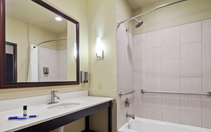 Best Western Lindsay Inn and Suites