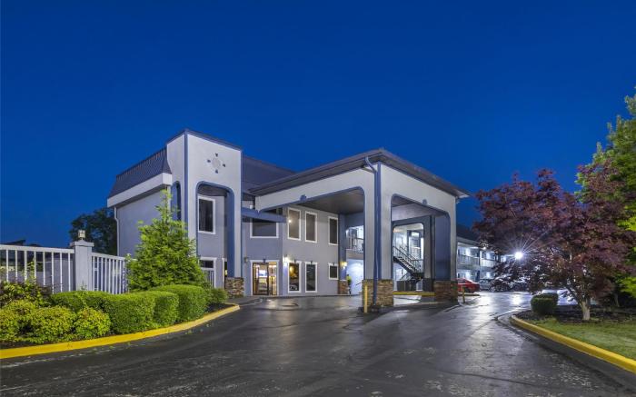 Best Western Fairwinds Inn