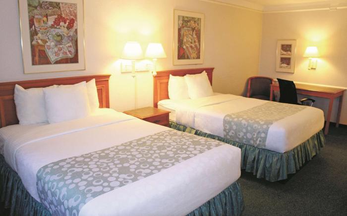 La Quinta Inn by Wyndham Kansas City Lenexa
