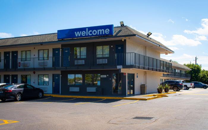 Motel 6 Lantana/West Palm Beach, FL