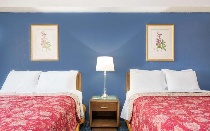 Knights Inn  Litchfield MN