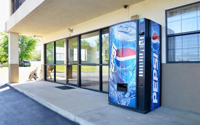 Motel 6 Atoka, OK