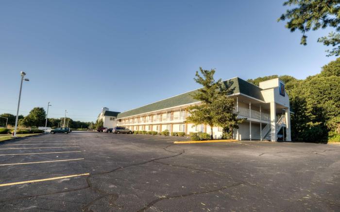 Motel6 Niantic, CT - New London