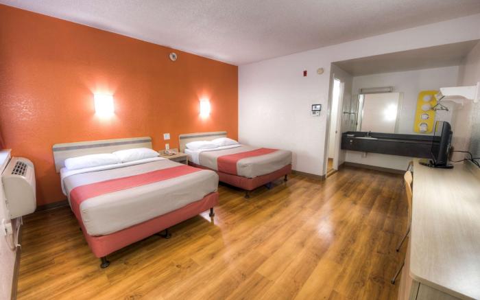 Motel6 Niantic, CT - New London