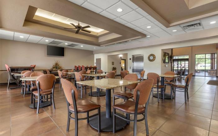 Best Western Plus Cimarron Hotel and Suites