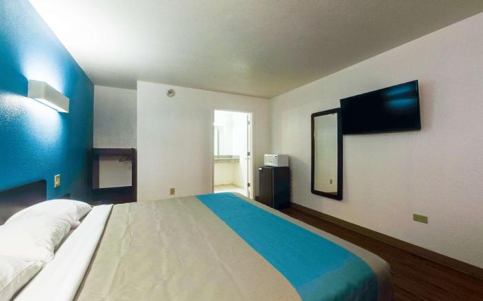 Motel 6 Kingston, TN
