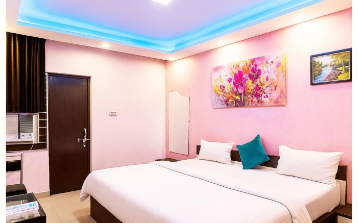 Goroomgo Shivay Guest House Varanasi