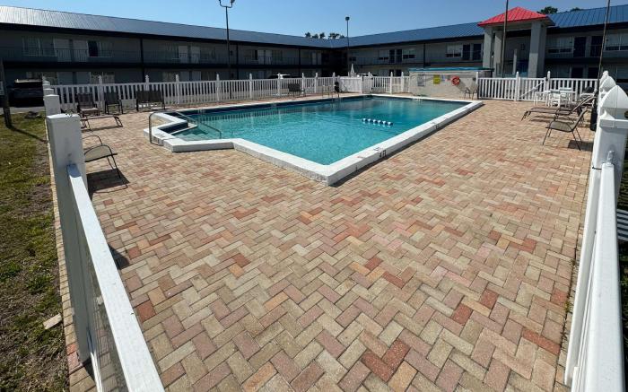 Motel 6 Englewood, FL