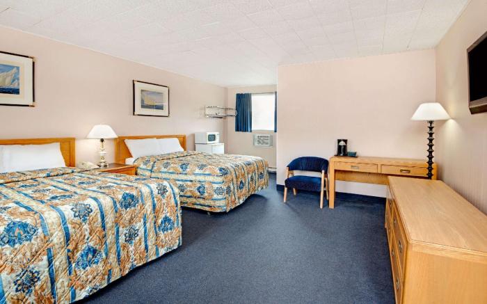Knights Inn - Midland ON